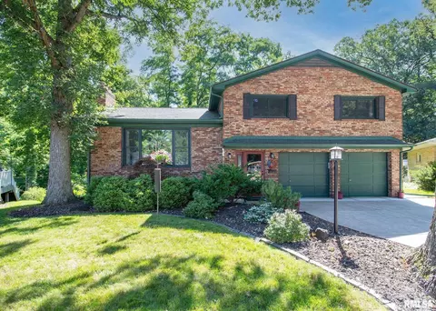 4627 26th Ave, Rock Island, IL 61201