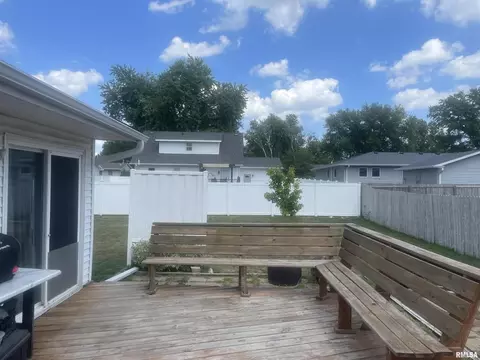 217 N 9th St, Eldridge, IA 52748 photo 23
