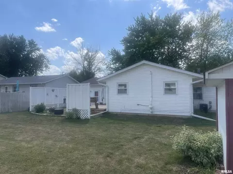 217 N 9th St, Eldridge, IA 52748 photo 21