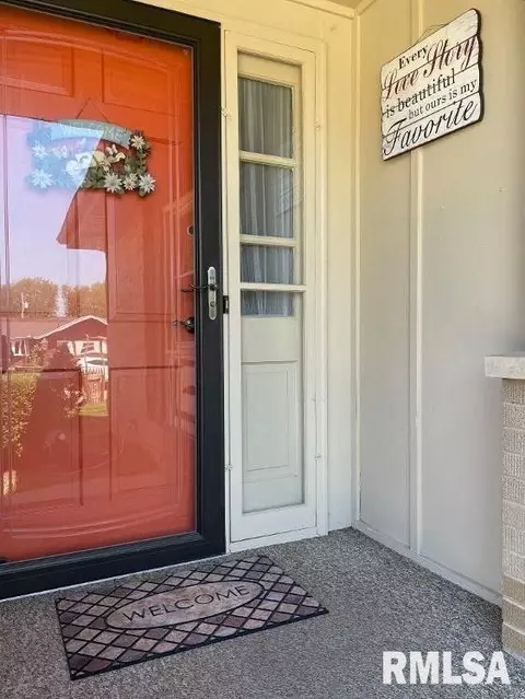 441 Circle Dr, Kewanee, IL 61443 photo 2