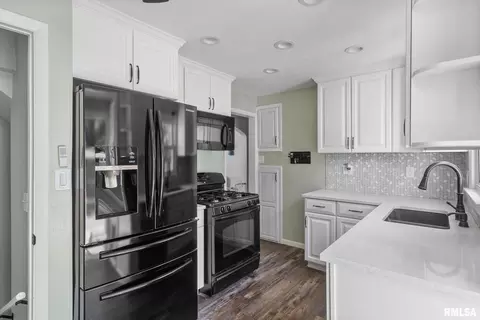 4224 8th Ave, Moline, IL 61265 photo 8