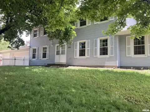 335 Red Oak Ct, Geneseo, IL 61254