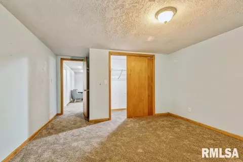 1822 38th St, Moline, IL 61265 photo 17