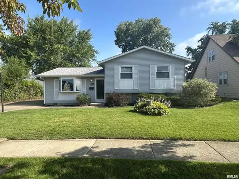 563 30th Ave, East Moline, IL 61244