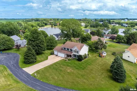 27335 205th Ave, Eldridge, IA 52748