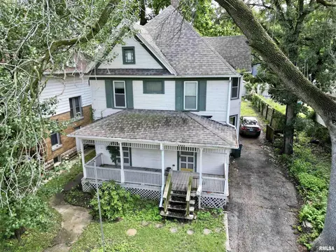 1111 Kirkwood Blvd, Davenport, IA 52803