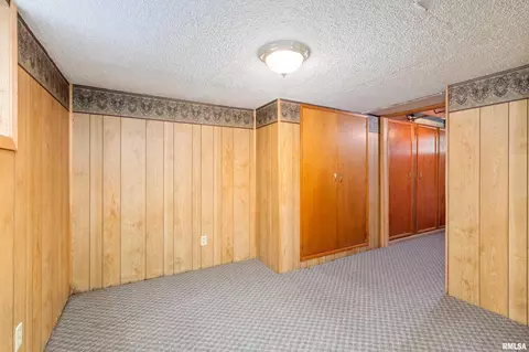 3010 44th St, Moline, IL 61265 photo 12