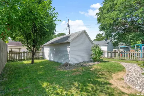 422 27th Ave, Moline, IL 61265 photo 21