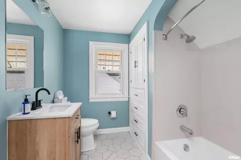 422 27th Ave, Moline, IL 61265 photo 15