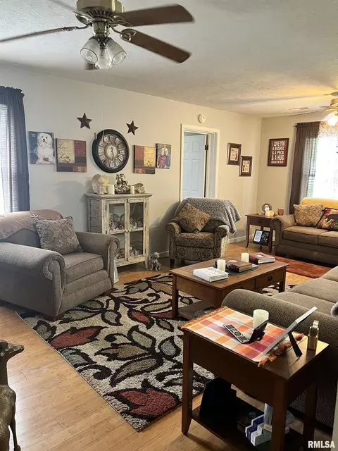 104 Circle Dr, Herrin, IL 62948 photo 12