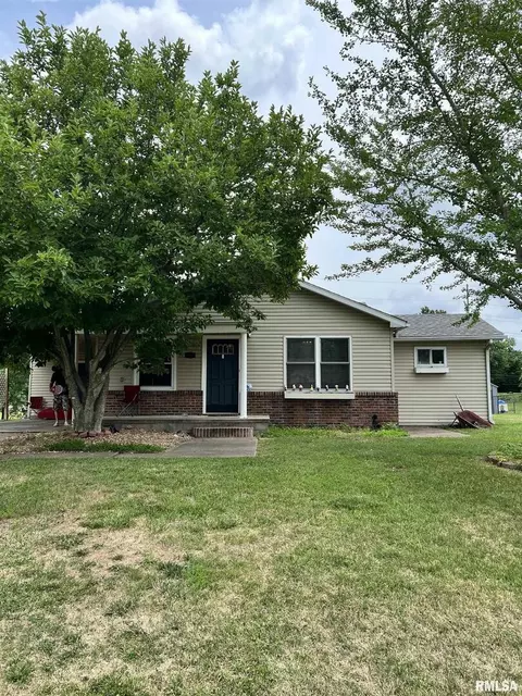 104 Circle Dr, Herrin, IL 62948 photo 5