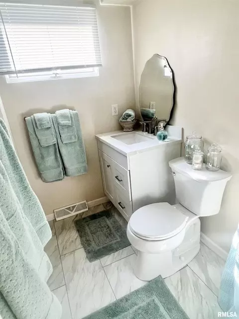 3717 35th St #1, Moline, IL 61265 photo 23