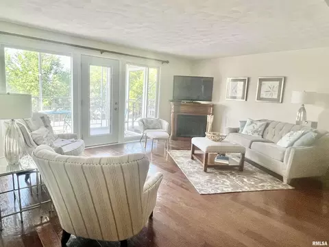 3717 35th St #1, Moline, IL 61265 photo 9