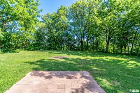 305 14th St, Silvis, IL 61282 photo 19