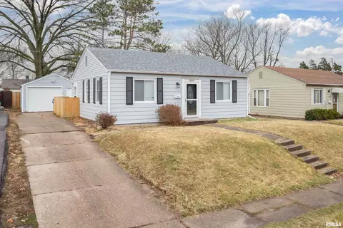 1134 39th St, Moline, IL 61265 photo 6