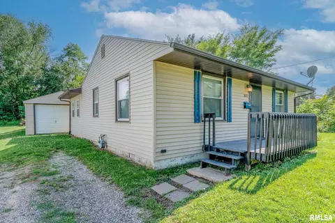 3427 Boies Ave, Davenport, IA 52802