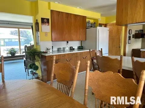 518 Christopher St, Morrison, IL 61270 photo 16