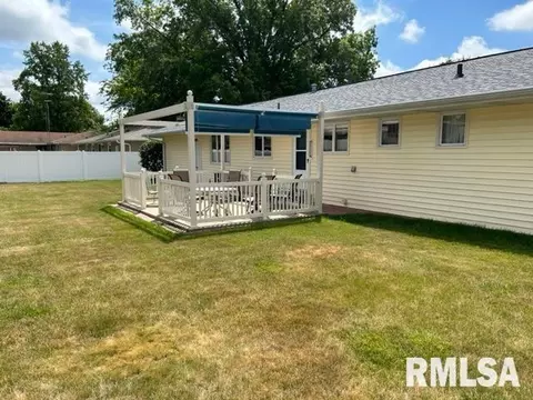 518 Christopher St, Morrison, IL 61270 photo 8
