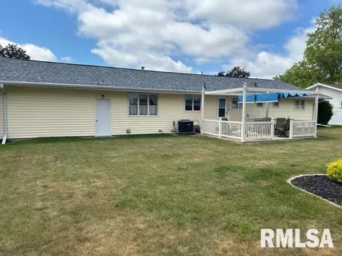 518 Christopher St, Morrison, IL 61270 photo 4