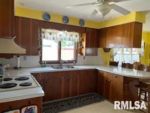 518 Christopher St, Morrison, IL 61270 photo 18