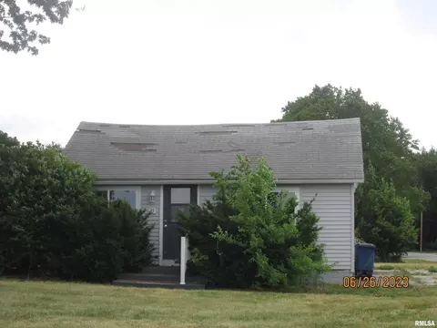 623 W Harlem Ave, Monmouth, IL 61462
