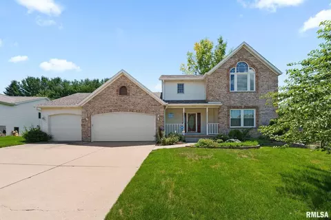 1421 W 60th St, Davenport, IA 52806