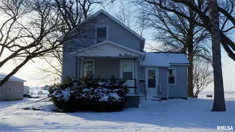 112 S Wright St, Wheatland, IA 52777