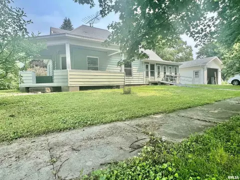 402 S Washington St, Joy, IL 61260