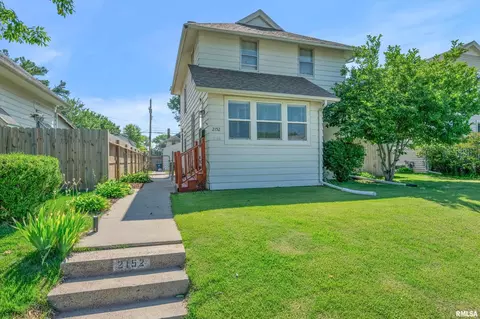 2152 6th Street Ct, East Moline, IL 61244