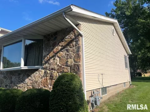 457 Circle Dr, Kewanee, IL 61443 photo 9