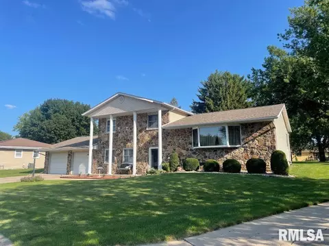 457 Circle Dr, Kewanee, IL 61443 photo 2