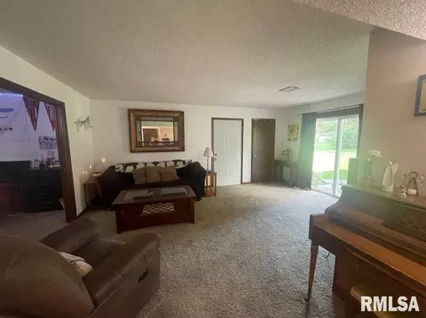 457 Circle Dr, Kewanee, IL 61443 photo 28