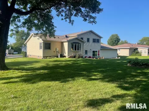 457 Circle Dr, Kewanee, IL 61443 photo 8