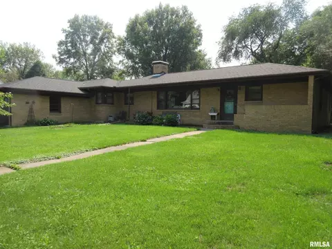 310 N Scandia St, Alpha, IL 61413