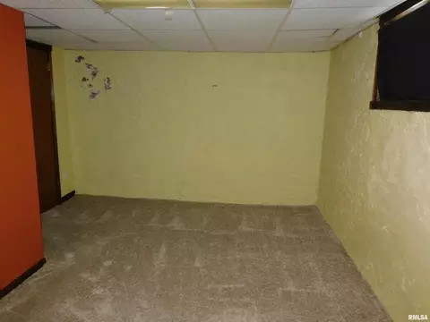 813 15th St, Moline, IL 61265 photo 10