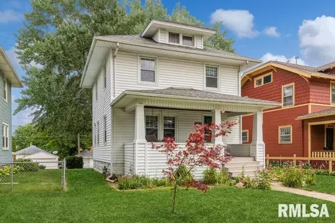 1524 Elm St, Davenport, IA 52803