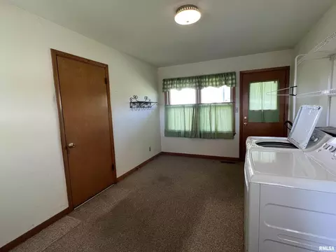806 17th St, Fulton, IL 61252 photo 6