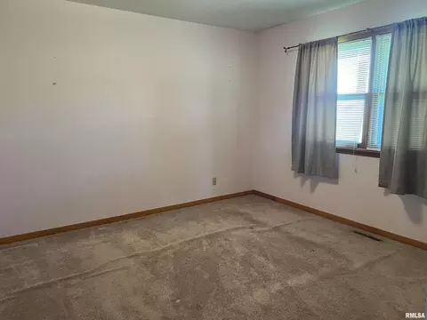 806 17th St, Fulton, IL 61252 photo 12
