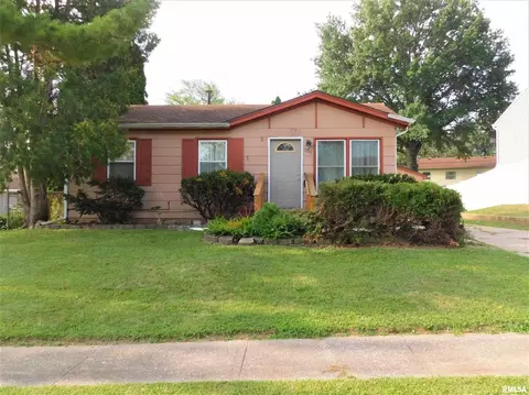 306 W 18th Avenue Ct, Milan, IL 61264