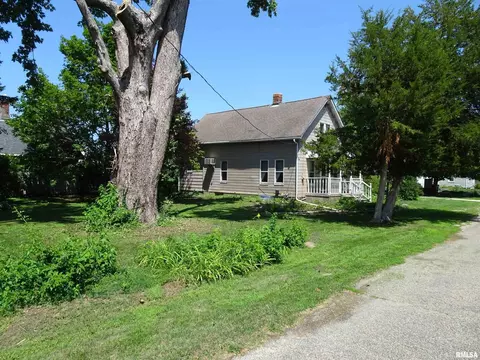 409 4th St, Sherrard, IL 61281 photo 2