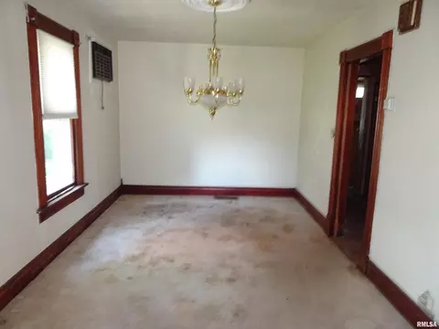 409 4th St, Sherrard, IL 61281 photo 5