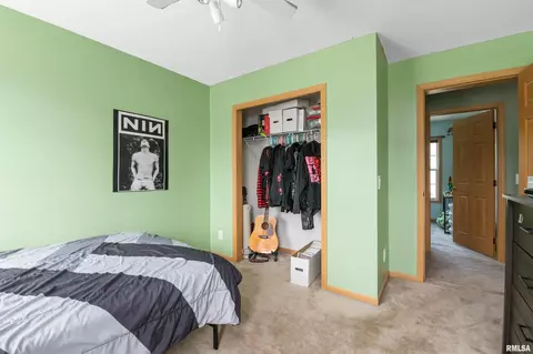 609 18th St, Silvis, IL 61282 photo 17