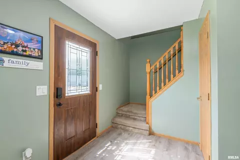 609 18th St, Silvis, IL 61282 photo 3