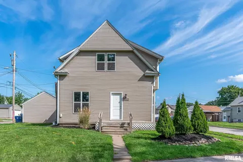 2804 Boies Ave, Davenport, IA 52802