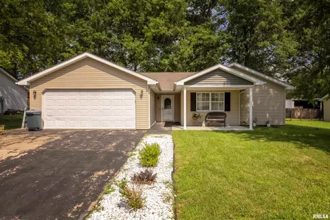 1605 Seigler Dr, Marion, IL 62959