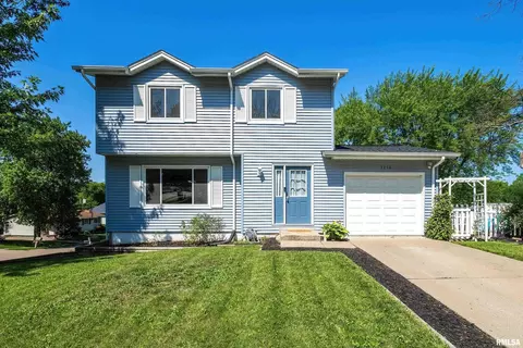 3210 W 6th St, Milan, IL 61264