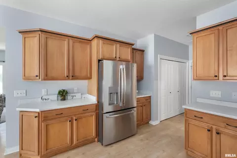32 Villa Dr, Hampton, IL 61256 photo 11