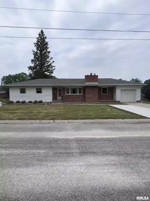 621 15th Ave, Orion, IL 61273