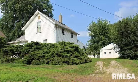 218 S Walnut St, Kewanee, IL 61443 photo 2