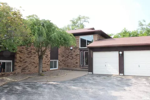 3810 Spring St #2, Davenport, IA 52807